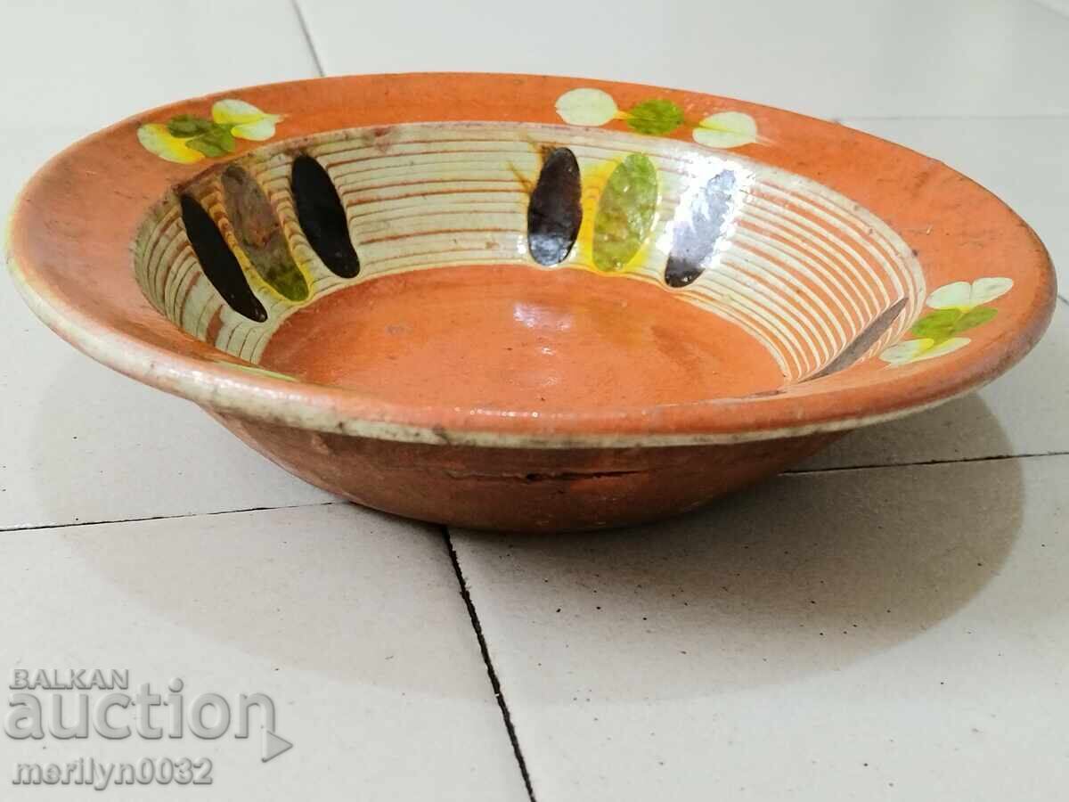 Old clay pot, pottery, plate - 6 Old clay pot, pottery, plate - 6