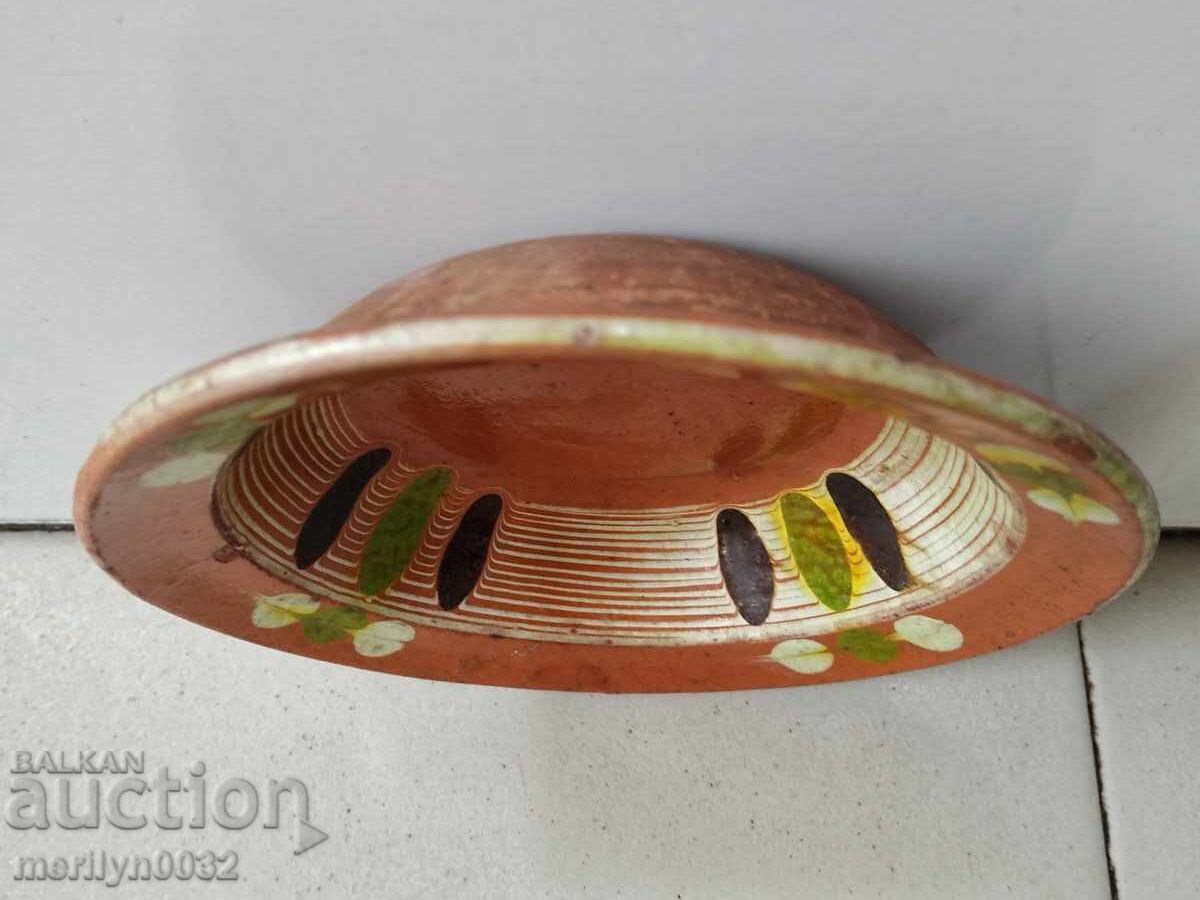 Old clay pot, pottery, plate - 7 Old clay pot, pottery, plate - 7