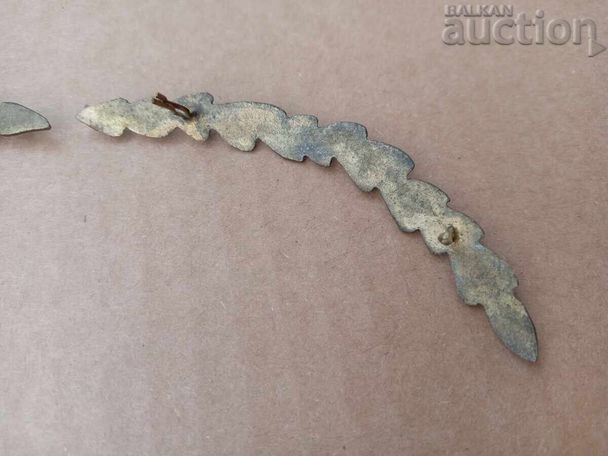 Antique bronze wreath from an officer's cap - 6 Antique bronze wreath from an officer's cap - 6