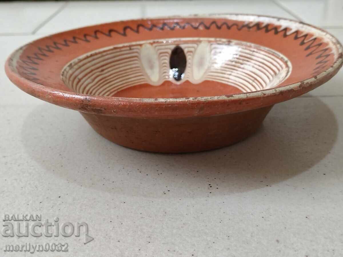 Auction Old clay pot, pottery, plate Auction Old clay pot, pottery, plate