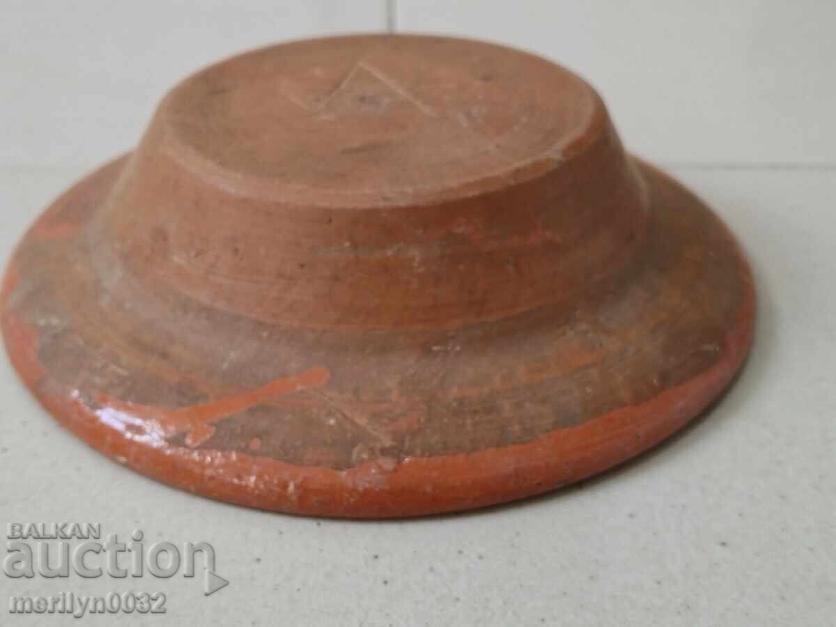 Old clay pot, pottery, plate - 6 Old clay pot, pottery, plate - 6