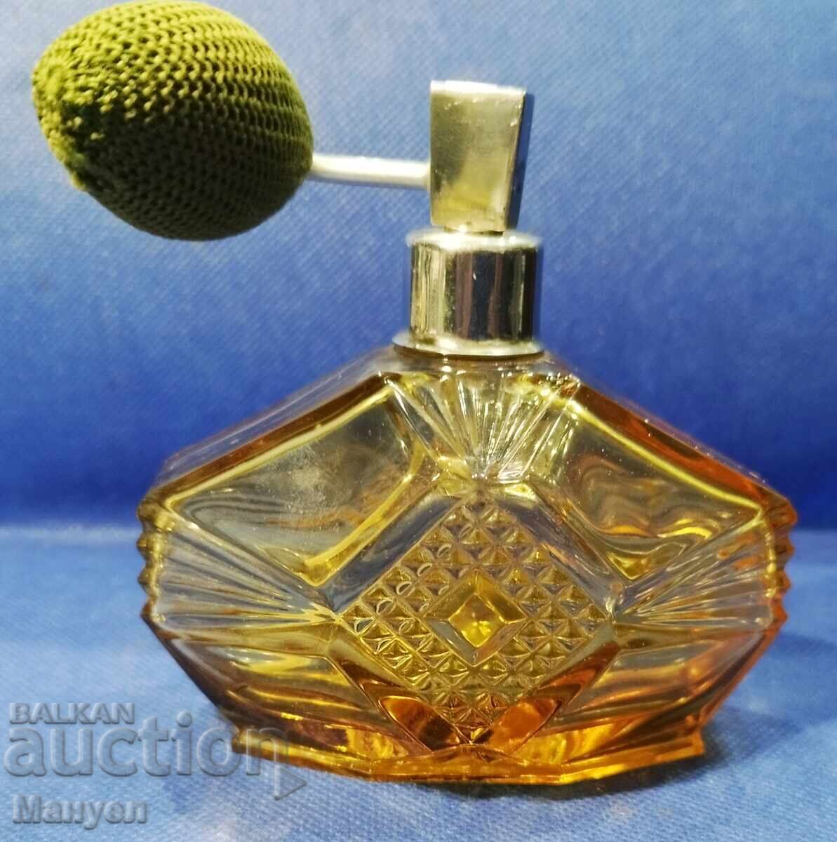 Old perfume bottle with diffuser, bohemian glass with price 120.00 BGN | € 61.36