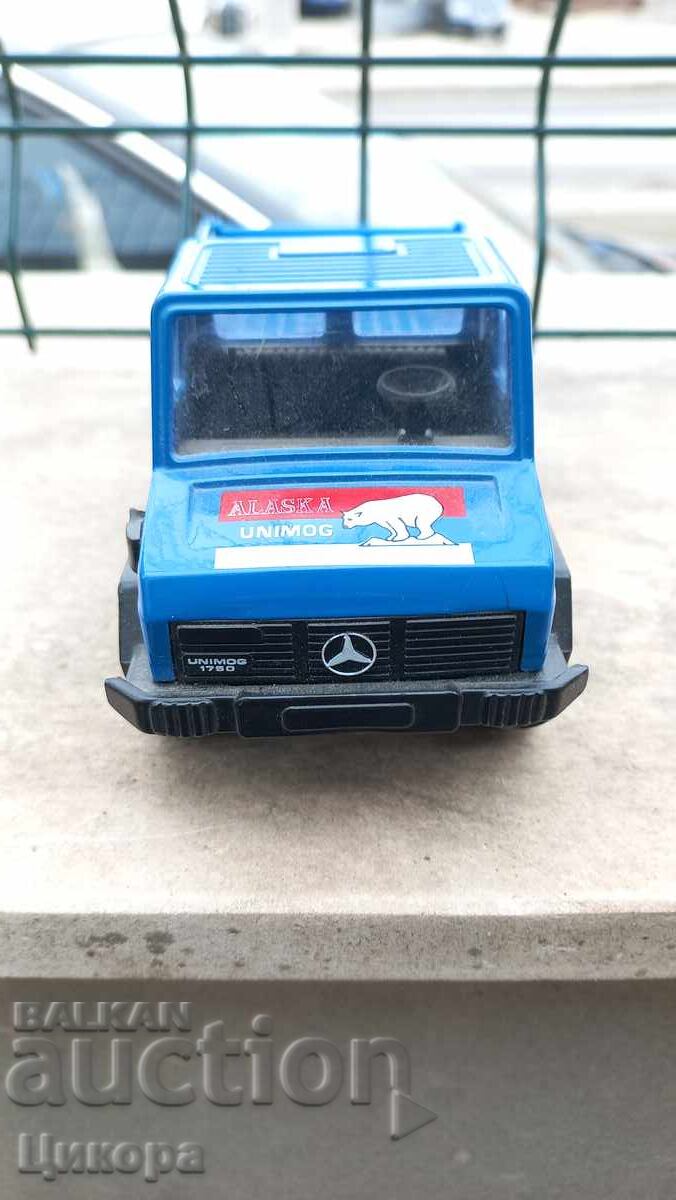 METAL TRUCK TOY MERCEDES WELLY with price 60.00 BGN | € 30.68