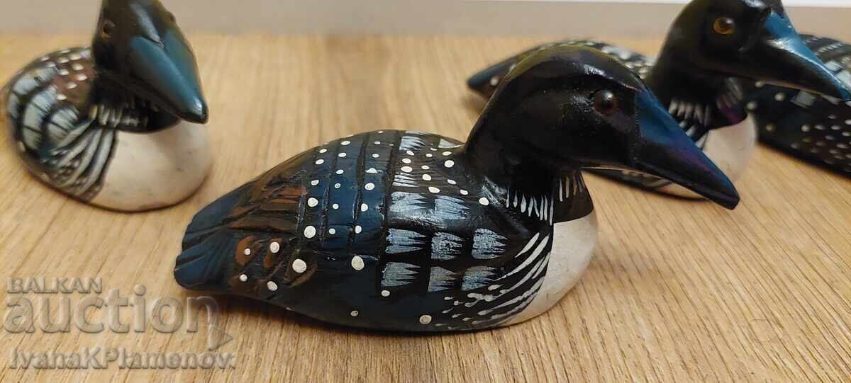 Wood carvings: 5 figurines for collectors Wood carvings: 5 figurines for collectors