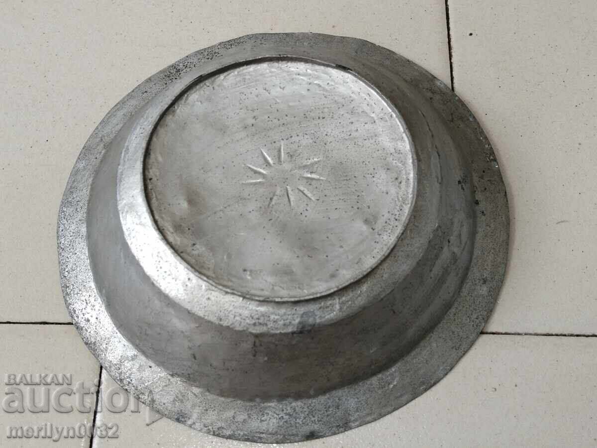 Стар медан сахан бакър паница чиния с цена 46.00 лв. | € 23.52