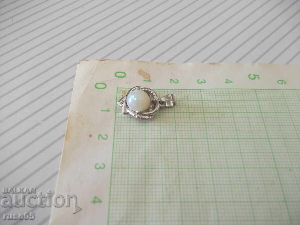 Licitație Pandantiv cu perlă Licitație Pandantiv cu perlă