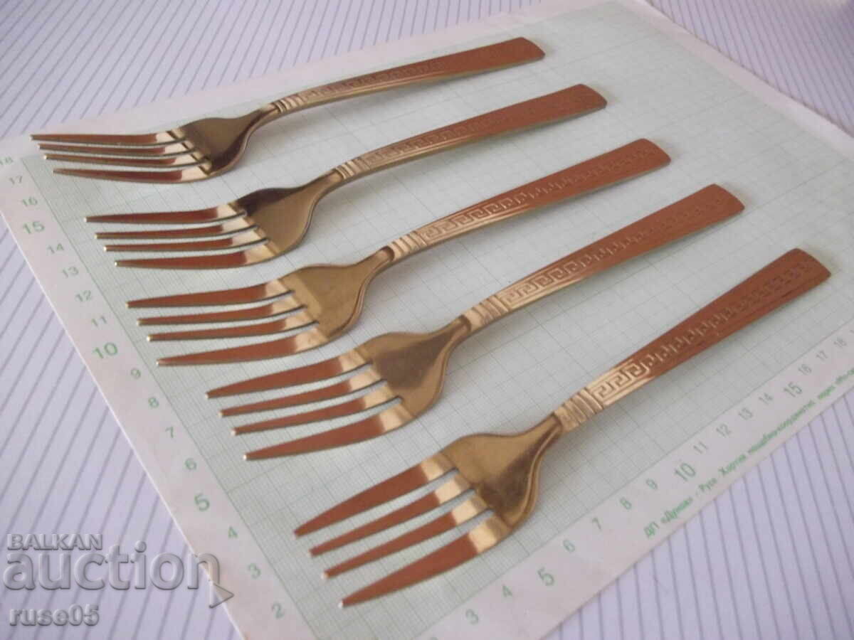Auction Lot of 5 forks Auction Lot of 5 forks