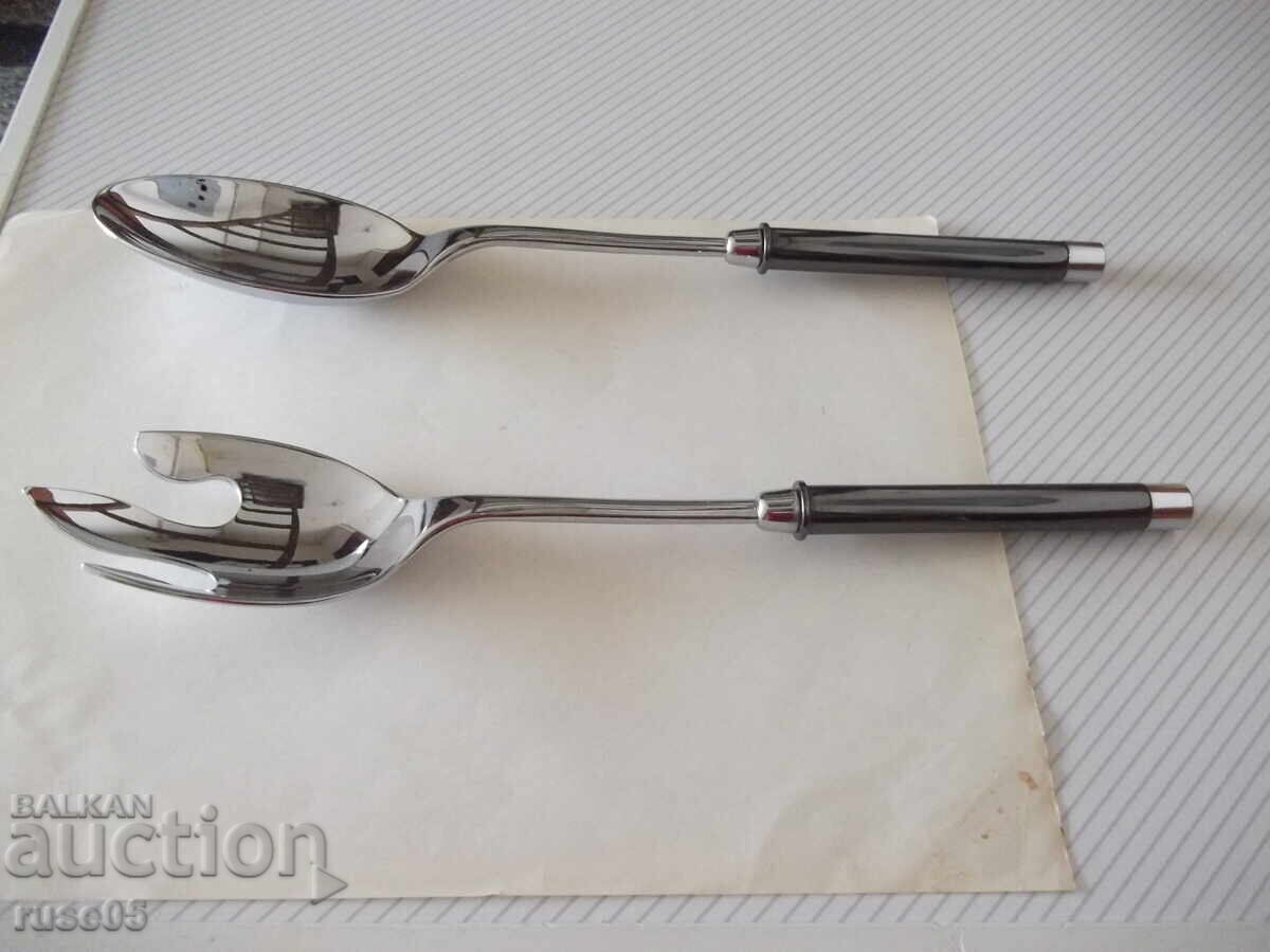 Set de tacâmuri pentru servire salată