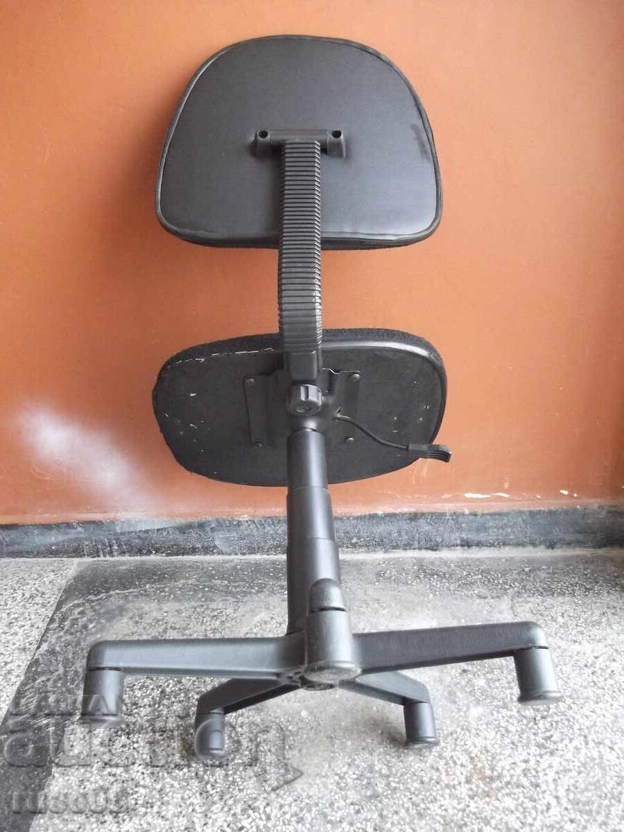 Office chair - 8 - 7