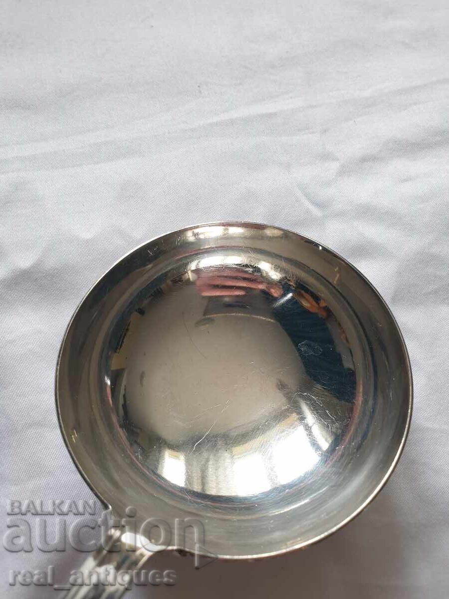 Oală placată cu argint cu preț 54.00 BGN | € 27.61