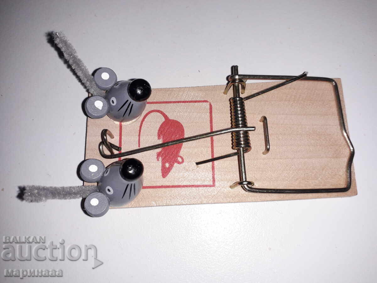 SUVENIR. CURSĂ DE ȘOARECI cu preț € 0.50 | 0.98 BGN