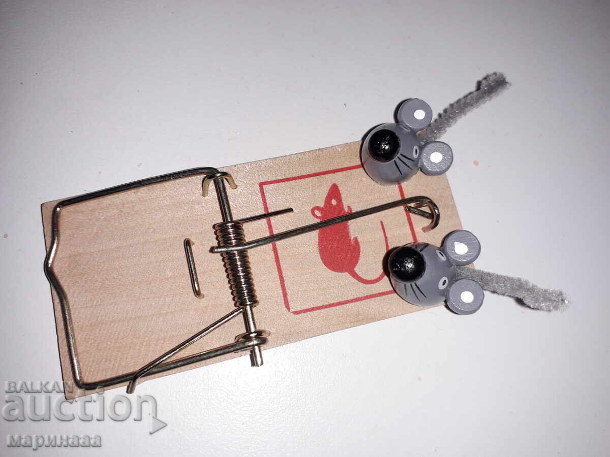 SUVENIR. CURSĂ DE ȘOARECI