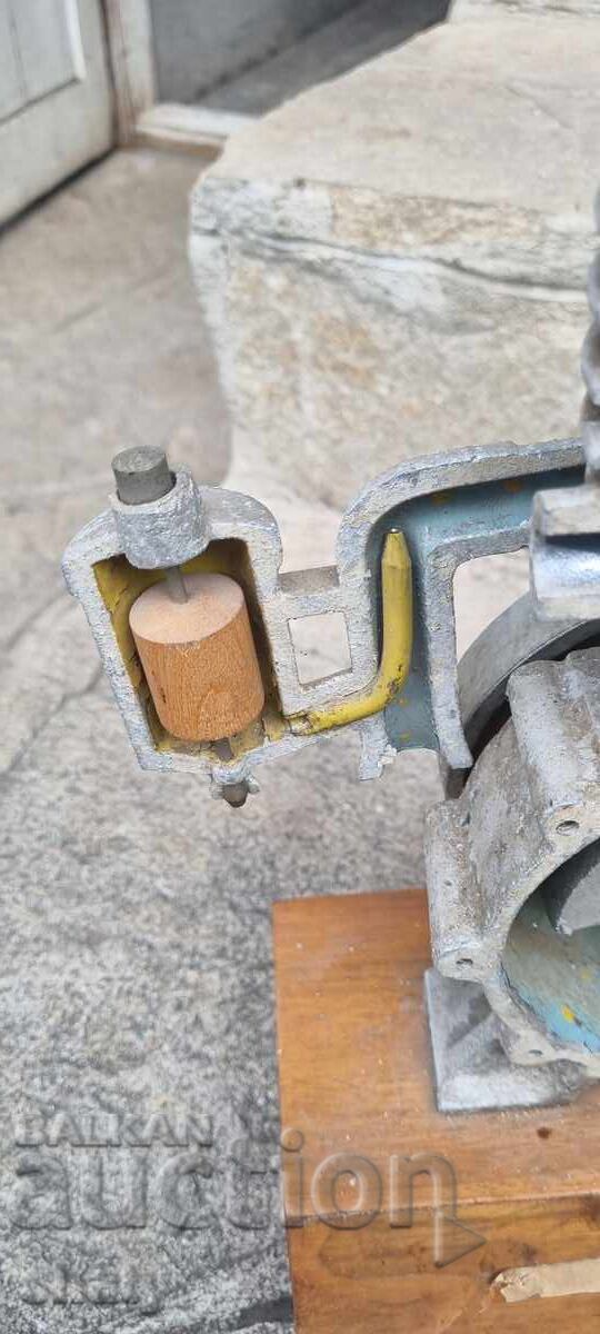 Old engine model - 6 Old engine model - 6