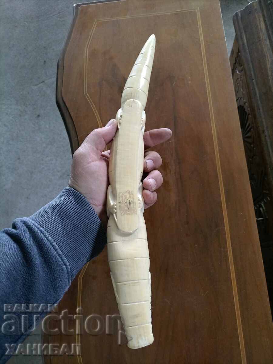 CROCODILE FIGURE FROM IVORY - 7