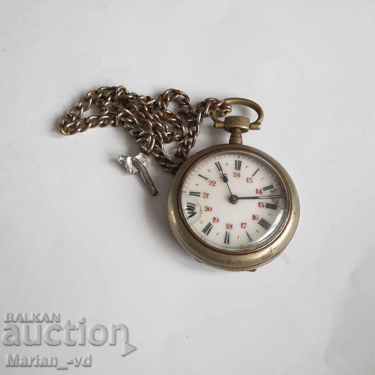 Old pocket watch with key with price 90.00 BGN | € 46.02 Old pocket watch with key with price 90.00 BGN | € 46.02