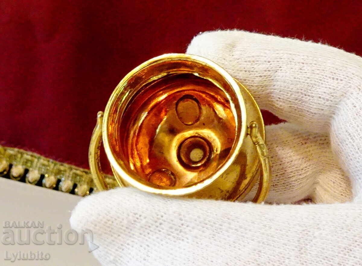 Παράδοση Χάλκινο φλιτζάνι, κατσαρολάκι μινιατούρα, επιχρύσωση