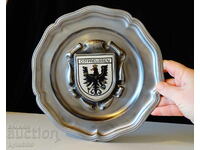 Farfurie de cositor cu vultur, coroană, sceptru, 700 gr