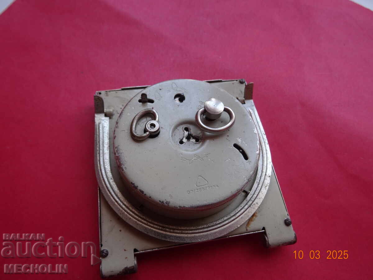 Delivery of GERMAN ALARM CLOCK UMF RUHLA 2 Delivery of GERMAN ALARM CLOCK UMF RUHLA 2