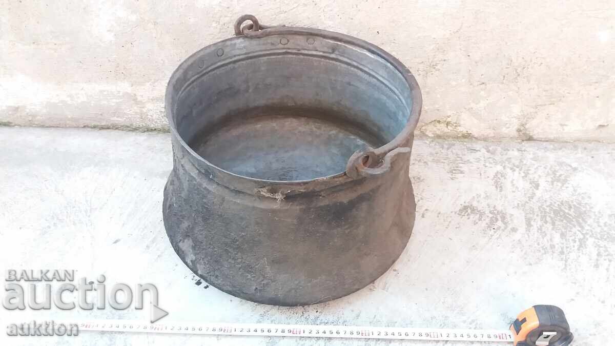 Forged Copper Cauldron, Boiler for Sacrifice and other uses. Copper 35 Liters Forged Copper Cauldron, Boiler for Sacrifice and other uses. Copper 35 Liters