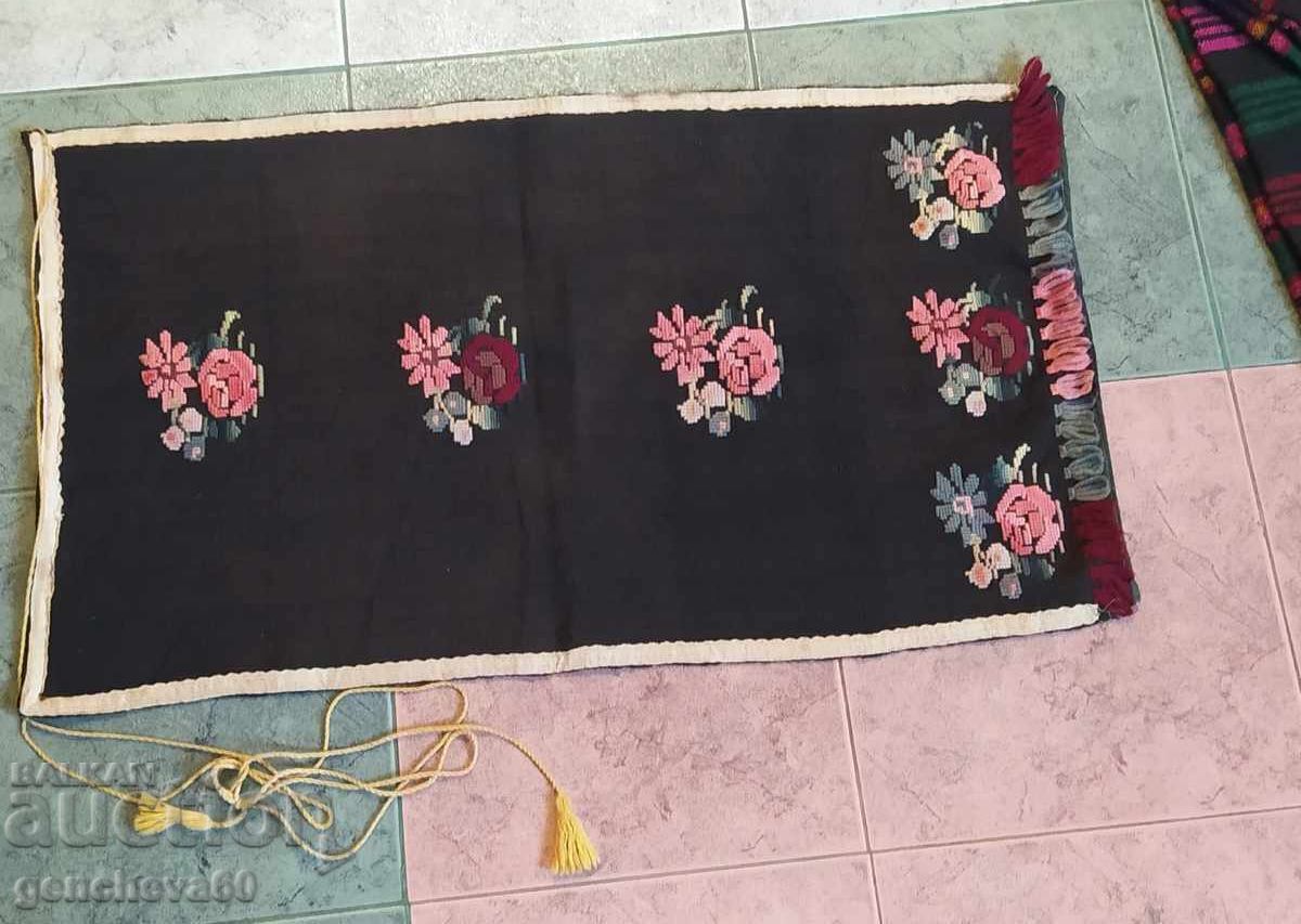 120 ετών αυθεντική ποδιά, κέντημα με τιμή 90.00 BGN | € 46.02