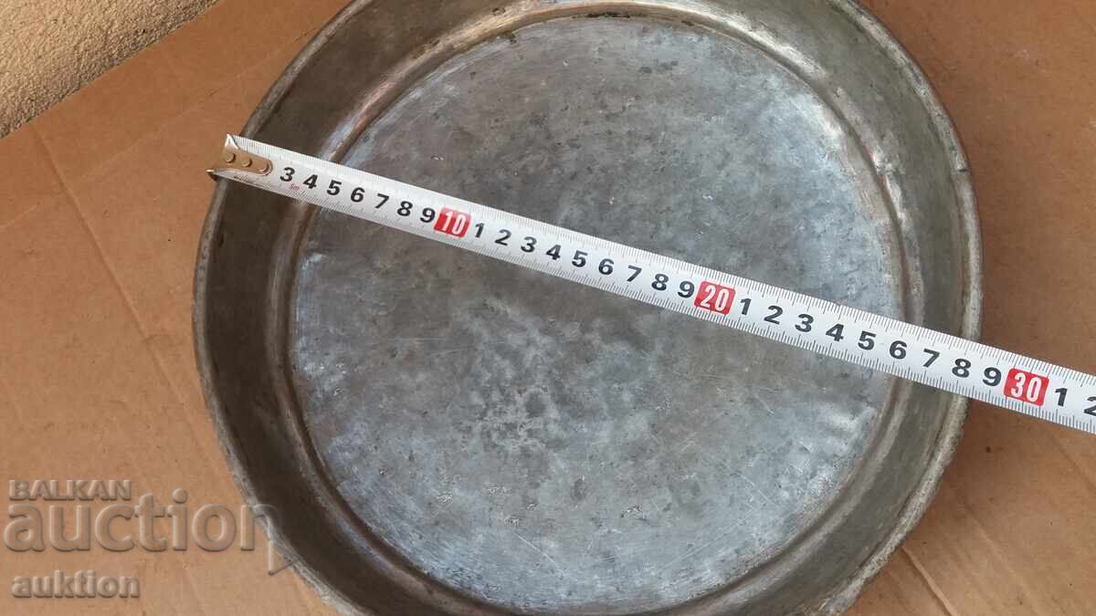 Delivery of FORGED COPPER BAKING PAN FOR SWEETS WITH THE INSCRIPTION "TINNED" Delivery of FORGED COPPER BAKING PAN FOR SWEETS WITH THE INSCRIPTION "TINNED"