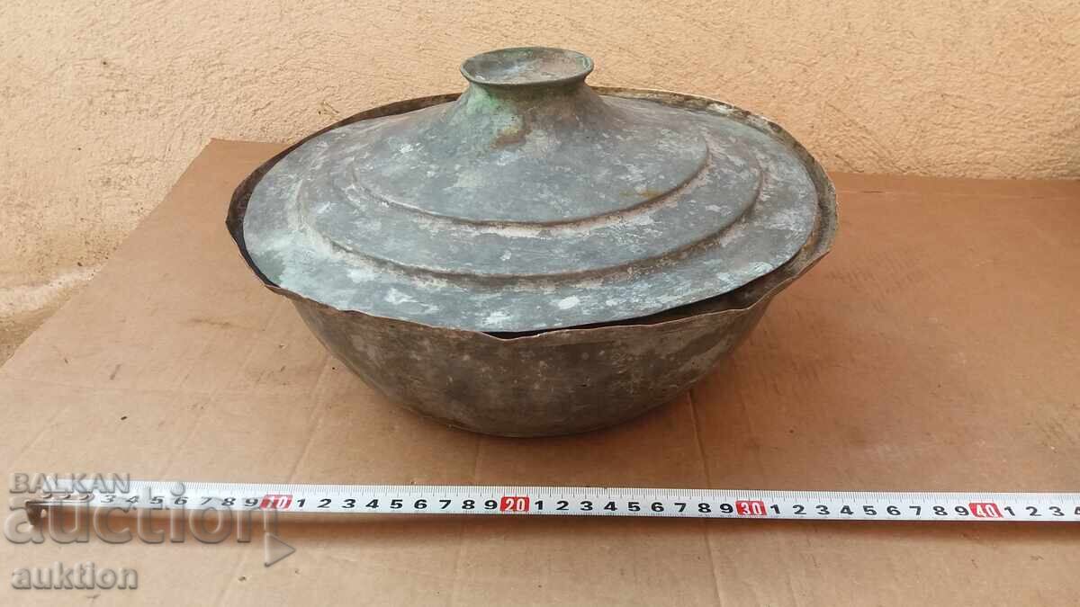 MASSIVE FORGED COPPER POT