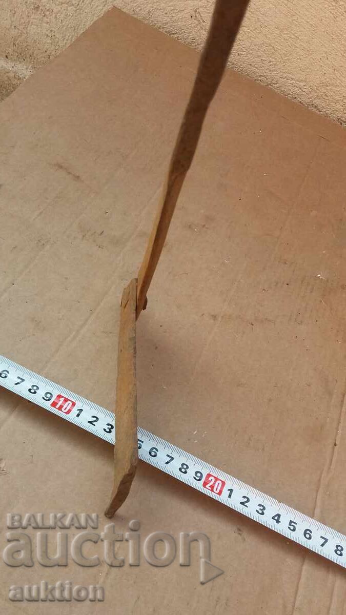 GHILOTINĂ MICĂ DE RENAȘTERE - 5 GHILOTINĂ MICĂ DE RENAȘTERE - 5