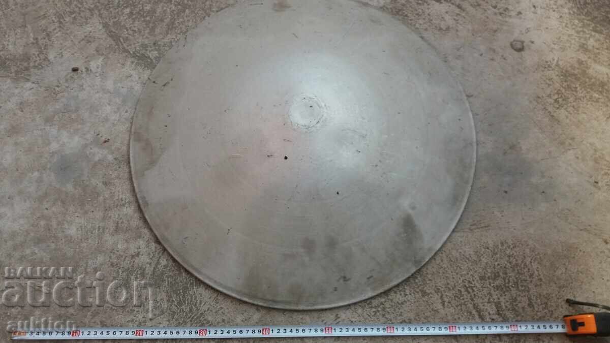 МАСИВЕН КАПАК ЗА ЛАМПА АЛУМИНИЕВ - ОГРОМЕН с цена 9.99 лв. | € 5.11 МАСИВЕН КАПАК ЗА ЛАМПА АЛУМИНИЕВ - ОГРОМЕН с цена 9.99 лв. | € 5.11