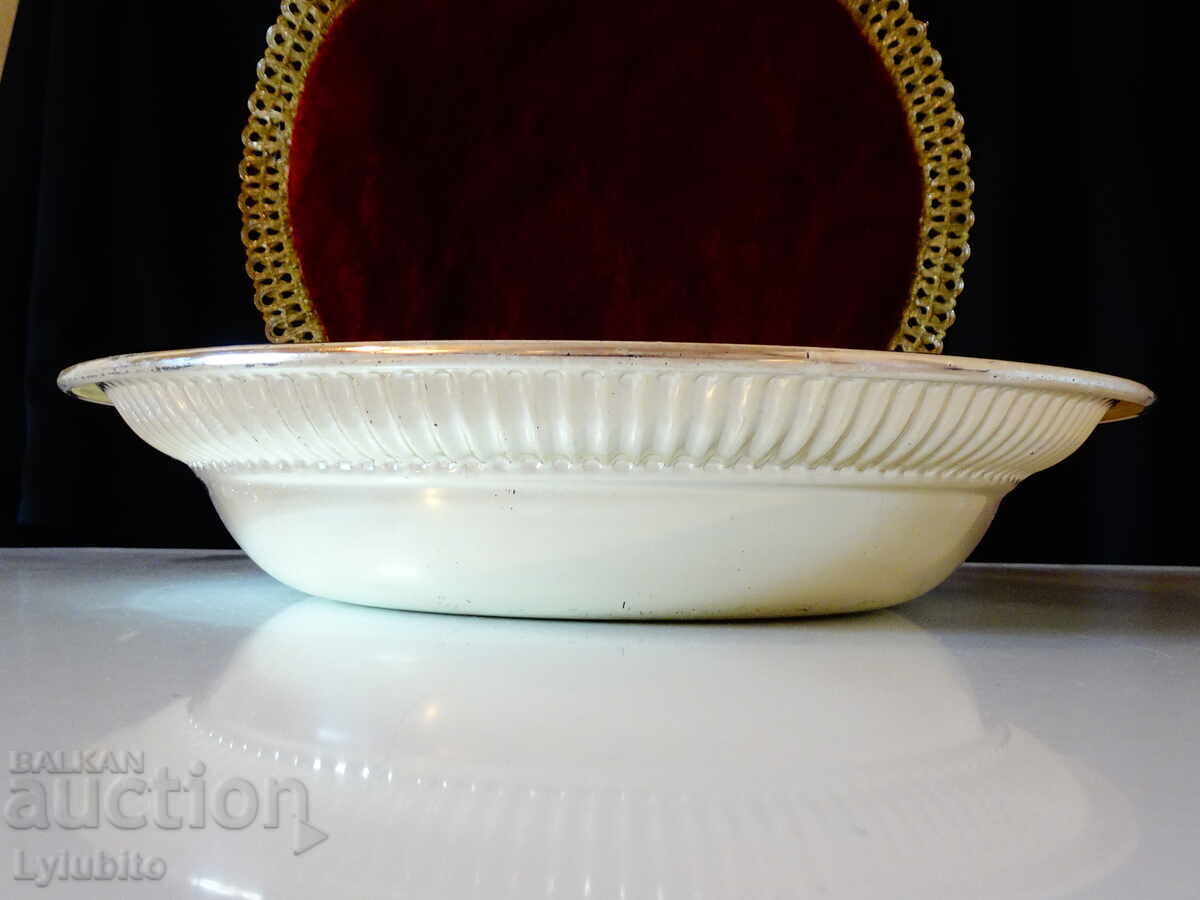 Посребрена бронзова фруктиера,салатиера WMF. с цена 29.00 лв. | € 14.83 Посребрена бронзова фруктиера,салатиера WMF. с цена 29.00 лв. | € 14.83