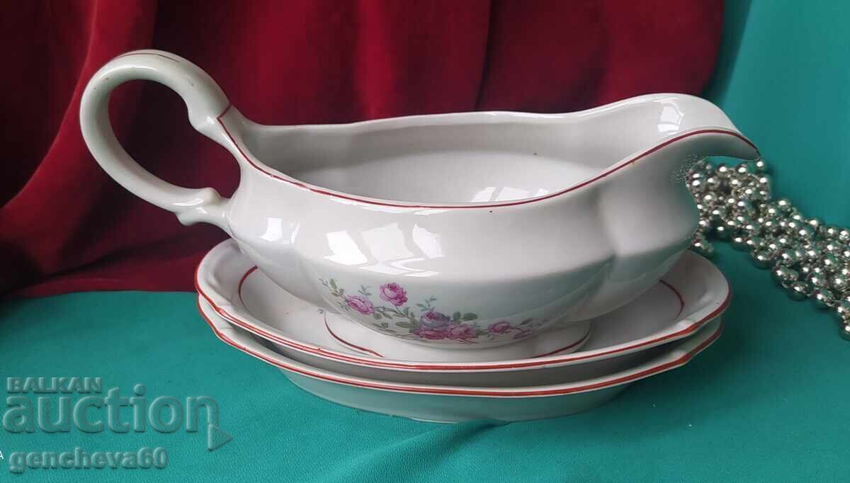 IZIDA Retro porcelain - sauce boat and 2 plates - 7 IZIDA Retro porcelain - sauce boat and 2 plates - 7