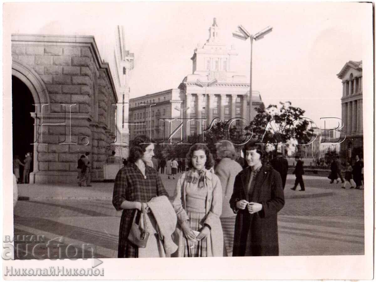 FOTOGRAFIE VECHE SOFIA TSUM CONSILIUL DE MINIȘTRI D568