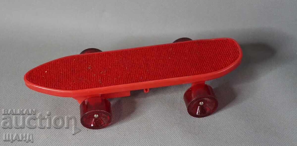 Youth Old Soc. plastic toy model skateboard with price 10.00 BGN | € 5.11 Youth Old Soc. plastic toy model skateboard with price 10.00 BGN | € 5.11