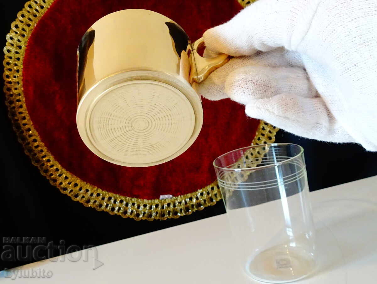 Auction Bronze cup plus thermal glass cup Auction Bronze cup plus thermal glass cup