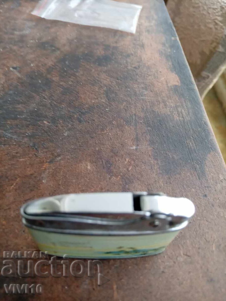 Licitație Brichetă veche chinezească