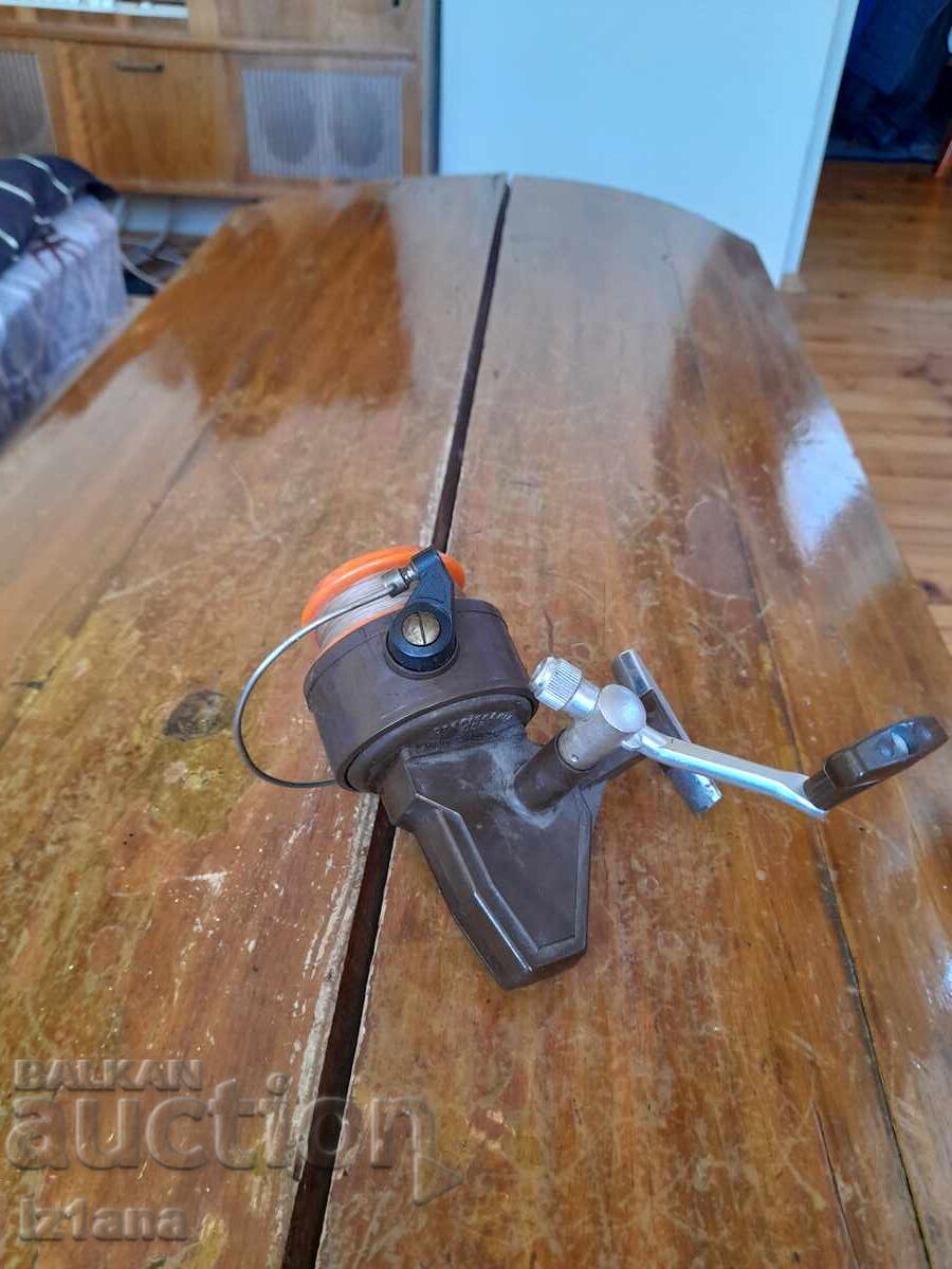 Old NixeW fishing reel Old NixeW fishing reel