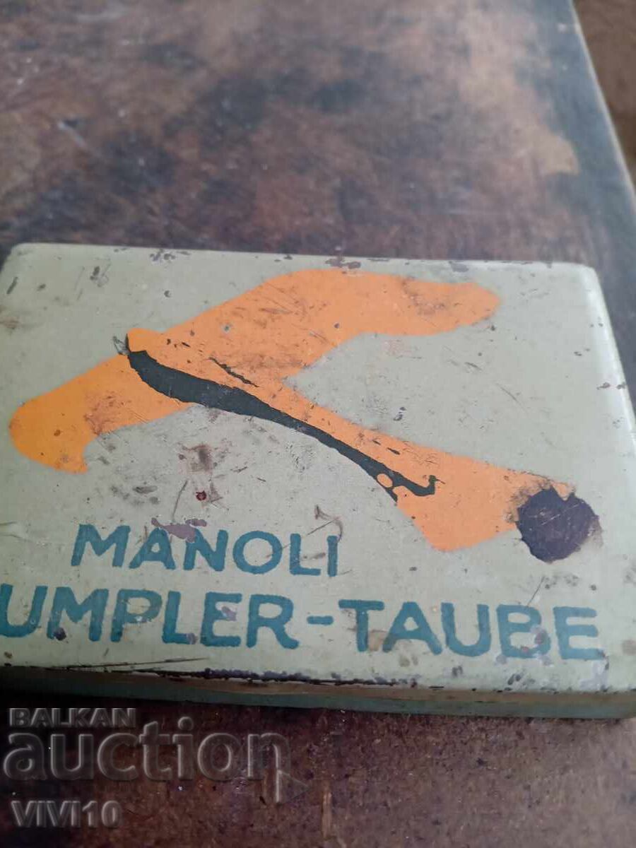 Cutie veche de țigări, metalică, goală