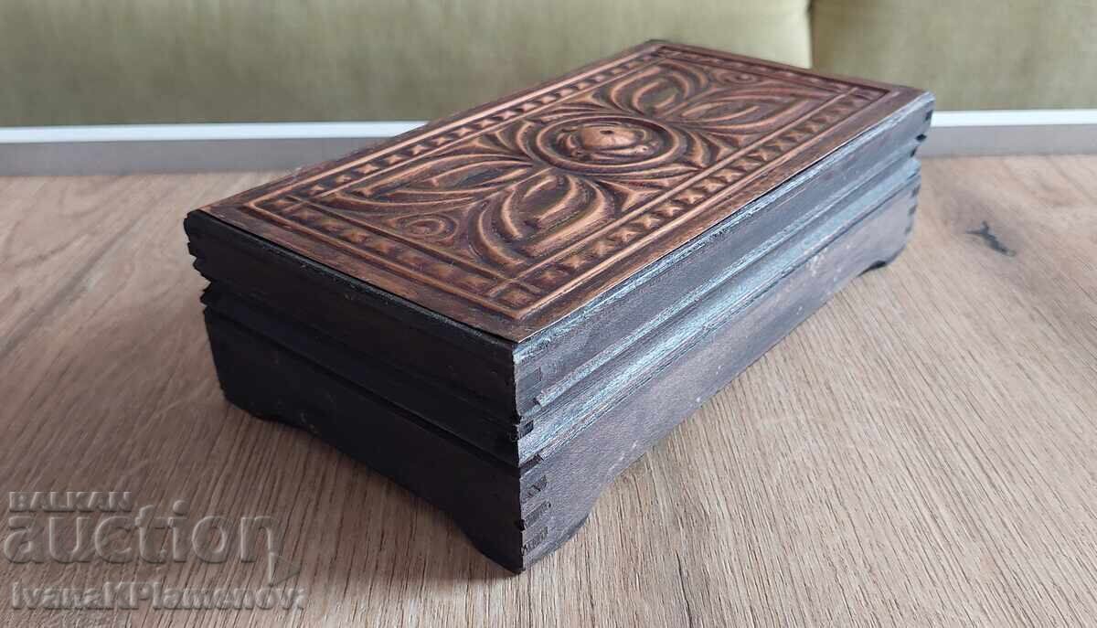 Cutie din lemn, feronerie cupru, pentru cunoscători - 5 Cutie din lemn, feronerie cupru, pentru cunoscători - 5