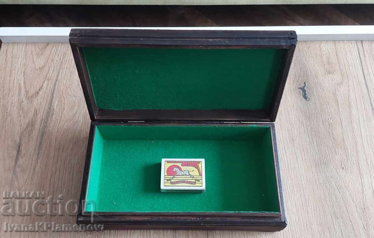 Cutie din lemn, feronerie cupru, pentru cunoscători - 6 Cutie din lemn, feronerie cupru, pentru cunoscători - 6