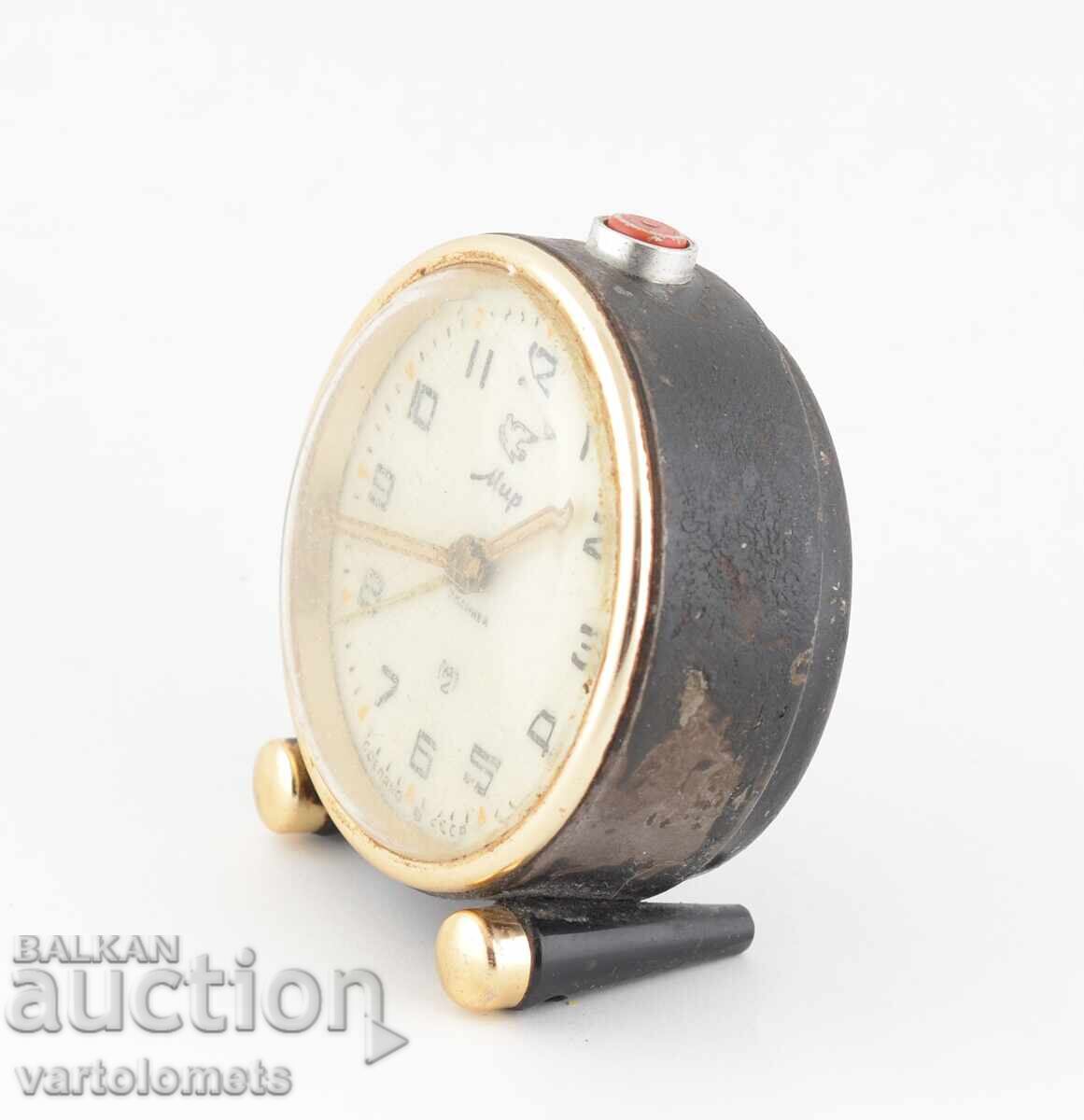 Ceas deșteptător MIR URSS - funcționează cu preț 10.00 BGN | € 5.11