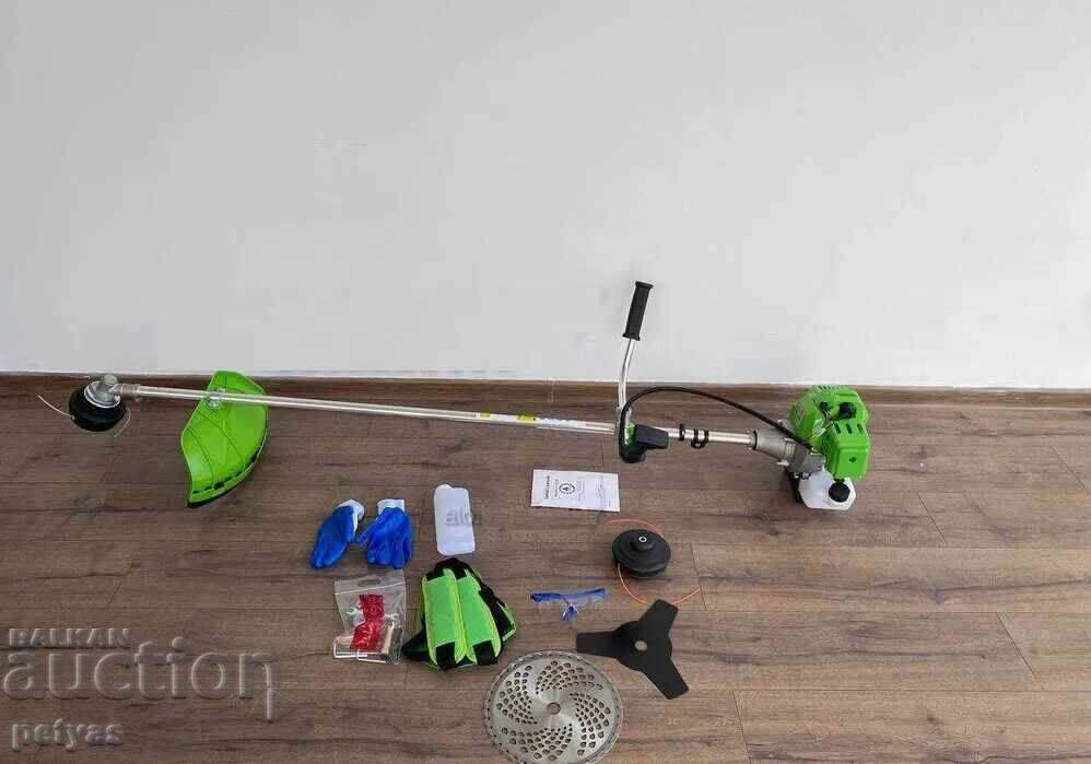 Two-stroke gasoline grass trimmer TAIGA 68cc; 3.8 hp Two-stroke gasoline grass trimmer TAIGA 68cc; 3.8 hp