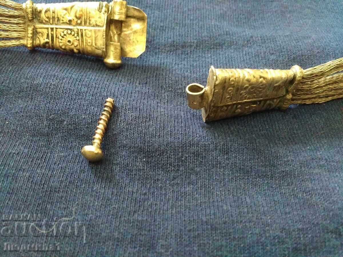 Доставка на ВЪЗРОЖДЕНСКИ САЧАНОВ КОЛАН Доставка на ВЪЗРОЖДЕНСКИ САЧАНОВ КОЛАН