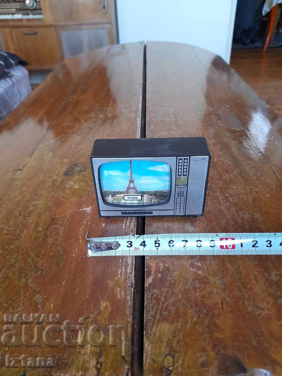Old diascope, small TV with price 32.00 BGN | € 16.36 Old diascope, small TV with price 32.00 BGN | € 16.36
