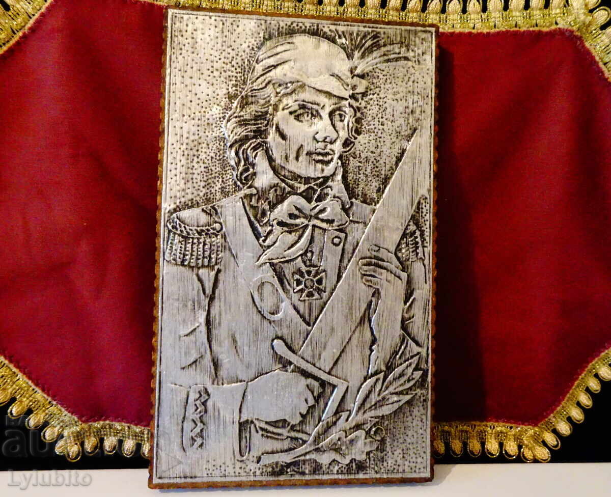 Cavaler Templier, panou argintat, tablou din alamă Cavaler Templier, panou argintat, tablou din alamă