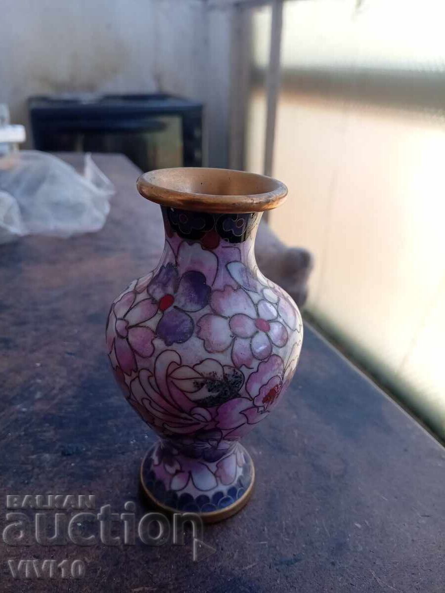 Delivery of Antique enameled vase, cloisonné Delivery of Antique enameled vase, cloisonné