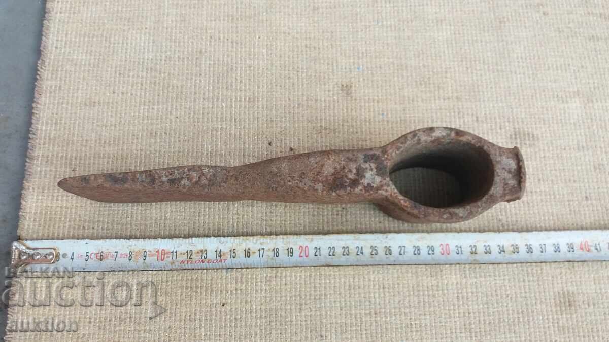 Δημοπρασία Μασίφ τσεκούρι