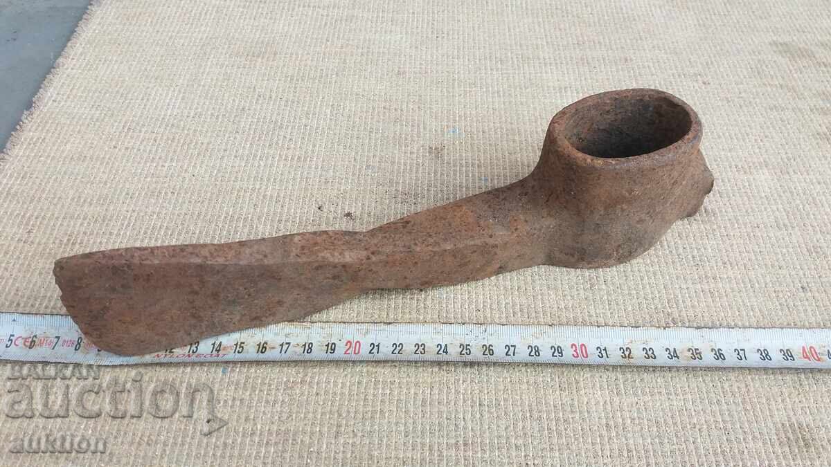 Μασίφ τσεκούρι - 6