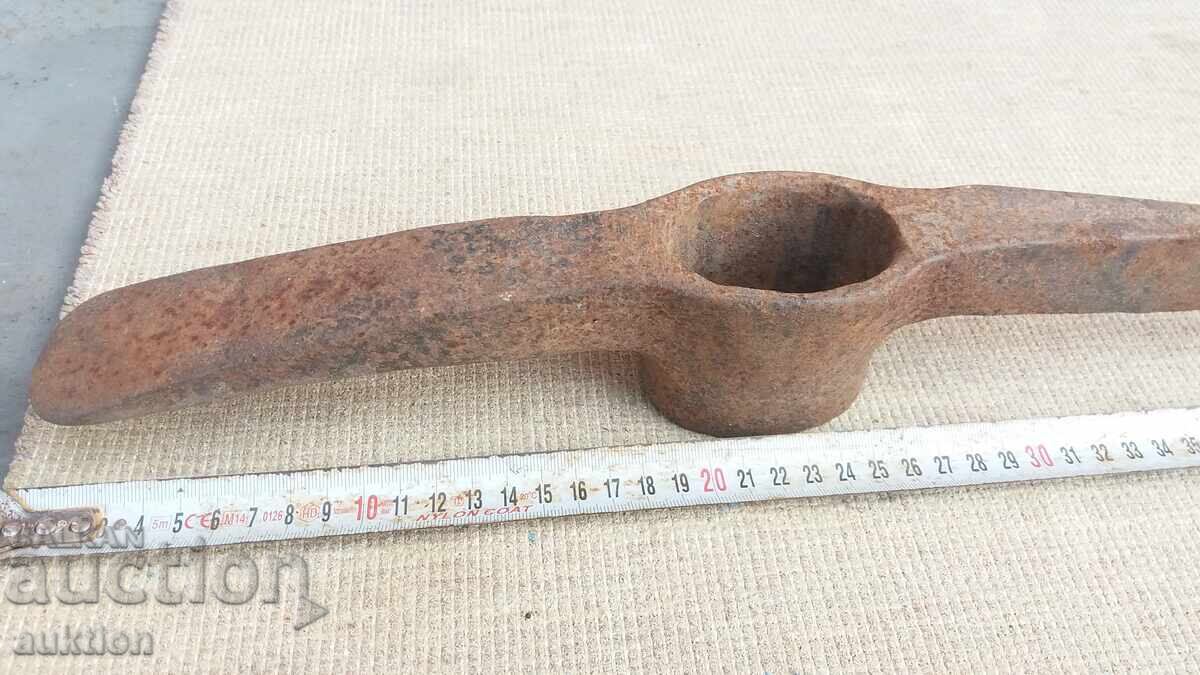 Δημοπρασία μαζική τσεκούρι - πικέ