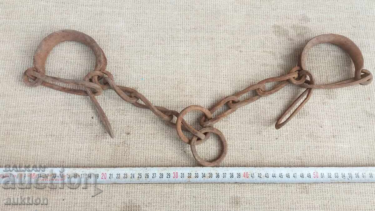 EXCELLENT FORGED RENAISSANCE SHACKS, HANDCUFFS, SHACKLES