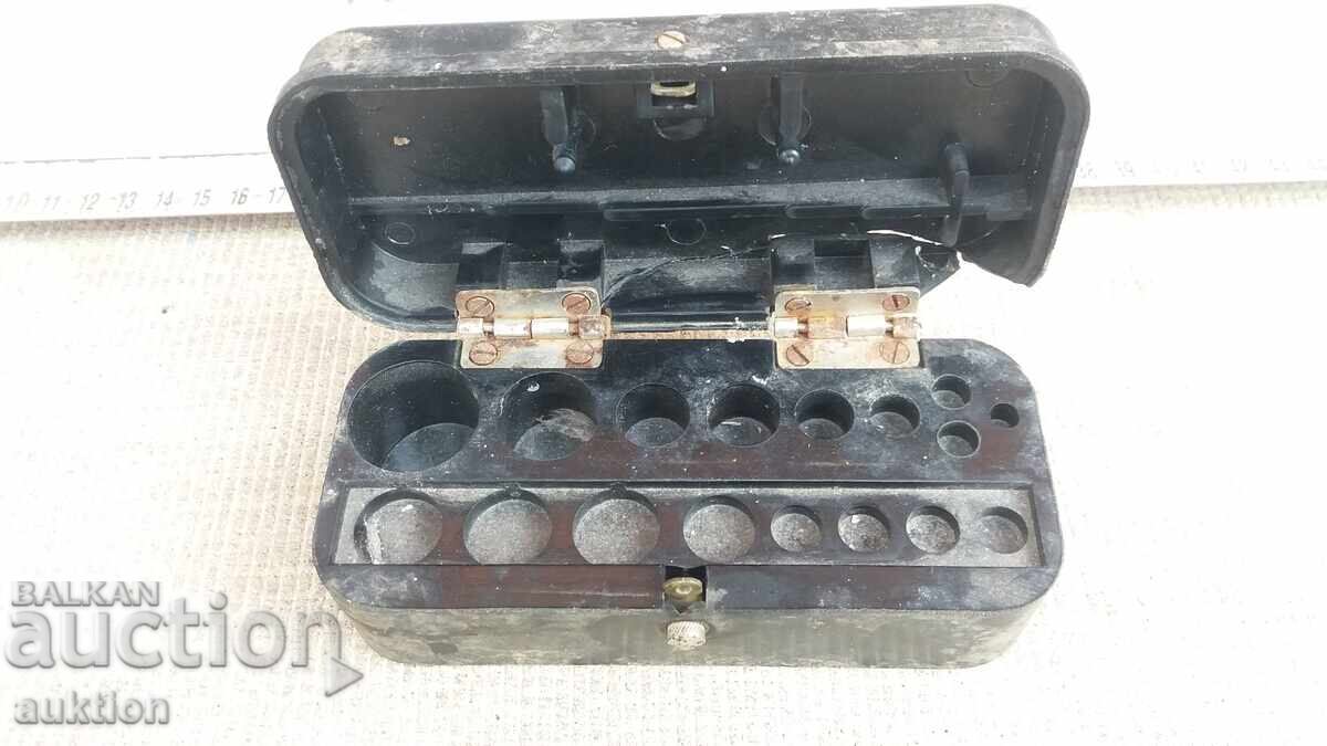 CUTIE PENTRU GREUTĂȚI PENTRU CÂNTAR - BACELIT - SOC - 6