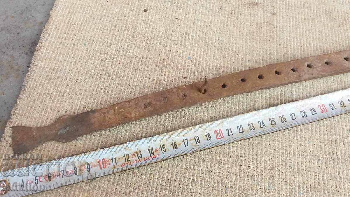 Auction WROUGHT RENAISSANCE ARSHIN FOR LOOM Auction WROUGHT RENAISSANCE ARSHIN FOR LOOM